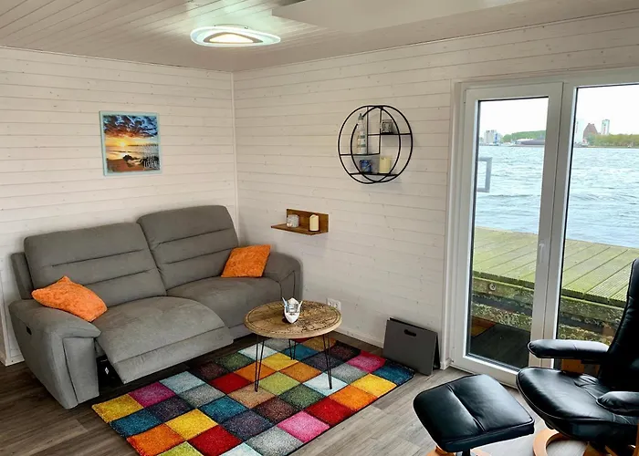 Hausboot Bali Botel Fehmarn